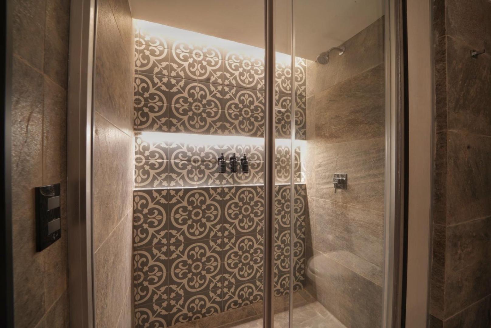 Ontico Urban Design Hotel เมริดา ภายนอก รูปภาพ